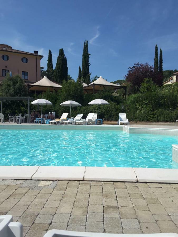 Apartmán Monolocale Con Piscina S.Martino Riparbella Exteriér fotografie
